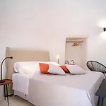 Borgo Santamarta 公寓式酒店 4*