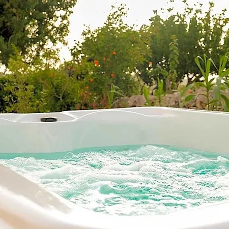 Borgo Santamarta Aparthotel 4*