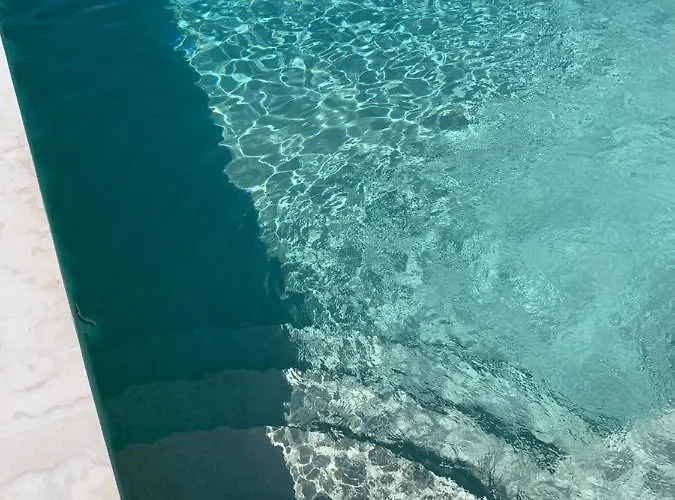 Borgo Santamarta מלון דירות נוצ'י